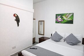 Hotel El Maltese – Lakefront