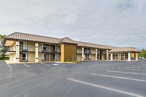 Quality Inn Forest City