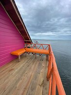 Urraca Monkey Island Eco Resort