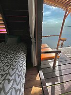 Urraca Monkey Island Eco Resort