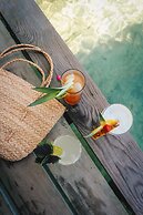 Urraca Monkey Island Eco Resort