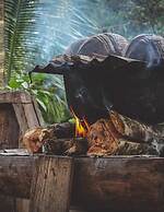 Urraca Monkey Island Eco Resort