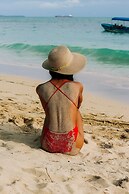 Urraca Monkey Island Eco Resort