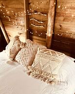 Urraca Monkey Island Eco Resort