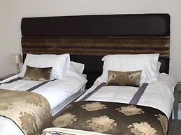 Parkside Hotel
