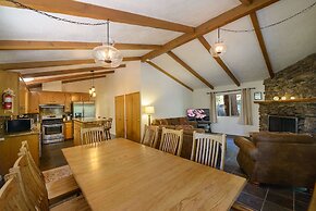 Yosemite Scenic Wonders - Wawona Area