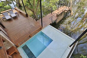 Kalundewa Retreat
