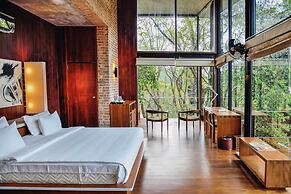 Kalundewa Retreat