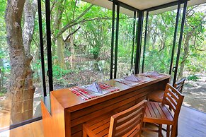 Kalundewa Retreat
