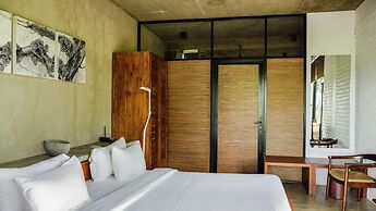 Kalundewa Retreat
