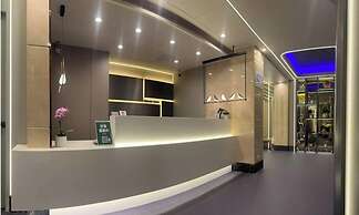 Forward Suites I