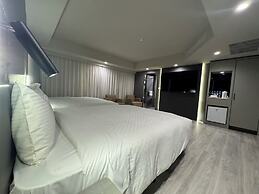 Forward Suites I