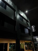 1 Hotel Kuchai Lama