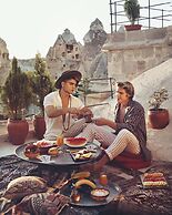 Artemis Cave Suites - Adults Only