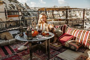 Artemis Cave Suites - Adults Only