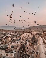 Artemis Cave Suites - Adults Only