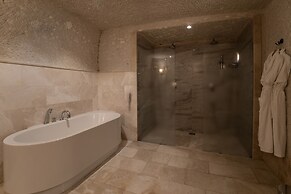 Artemis Cave Suites - Adults Only