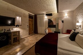 Artemis Cave Suites - Adults Only