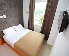 1 Hotel Taman Connaught