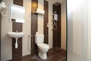 1 Hotel Taman Connaught