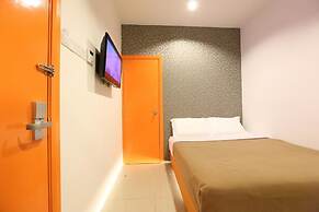 1 Hotel Taman Connaught