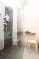 1 Hotel Taman Connaught