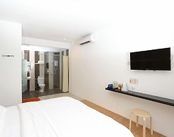 1 Hotel Taman Connaught