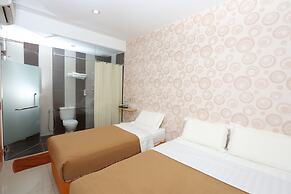 1 Hotel Taman Connaught