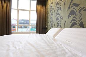 1 Hotel Taman Connaught