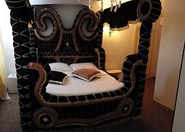 Bali Colosseum Hotel