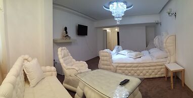 Bali Colosseum Hotel