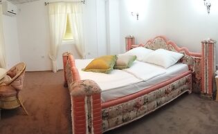 Bali Colosseum Hotel