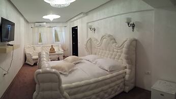 Bali Colosseum Hotel