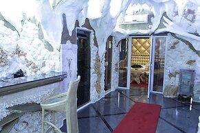 Bali Colosseum Hotel