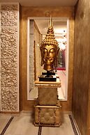 Bali Colosseum Hotel