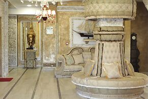 Bali Colosseum Hotel