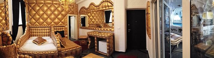 Bali Colosseum Hotel