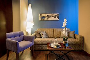 PLAY Seaport Suite Hotel TLV