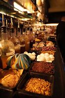 PLAY Seaport Suite Hotel TLV