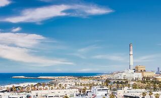 PLAY Seaport Suite Hotel TLV