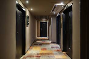 PLAY Seaport Suite Hotel TLV