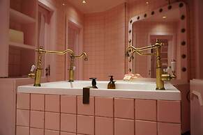 PLAY Seaport Suite Hotel TLV