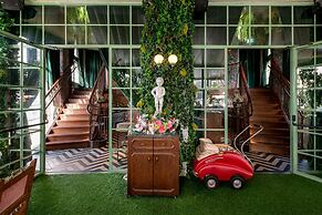 PLAY Seaport Suite Hotel TLV