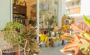 PLAY Seaport Suite Hotel TLV