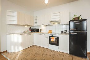 Bearsleys Downtown Apartments