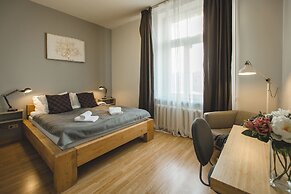 Bearsleys Downtown Apartments