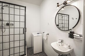 Bearsleys Downtown Apartments