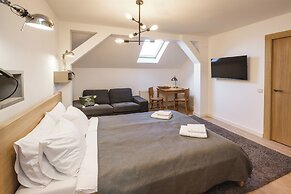 Bearsleys Downtown Apartments