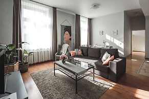 Bearsleys Downtown Apartments