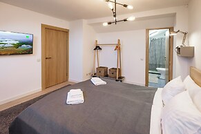 Bearsleys Downtown Apartments